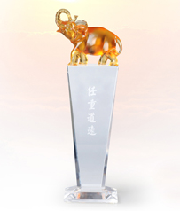 【任重道遠(yuǎn)】金象獎杯